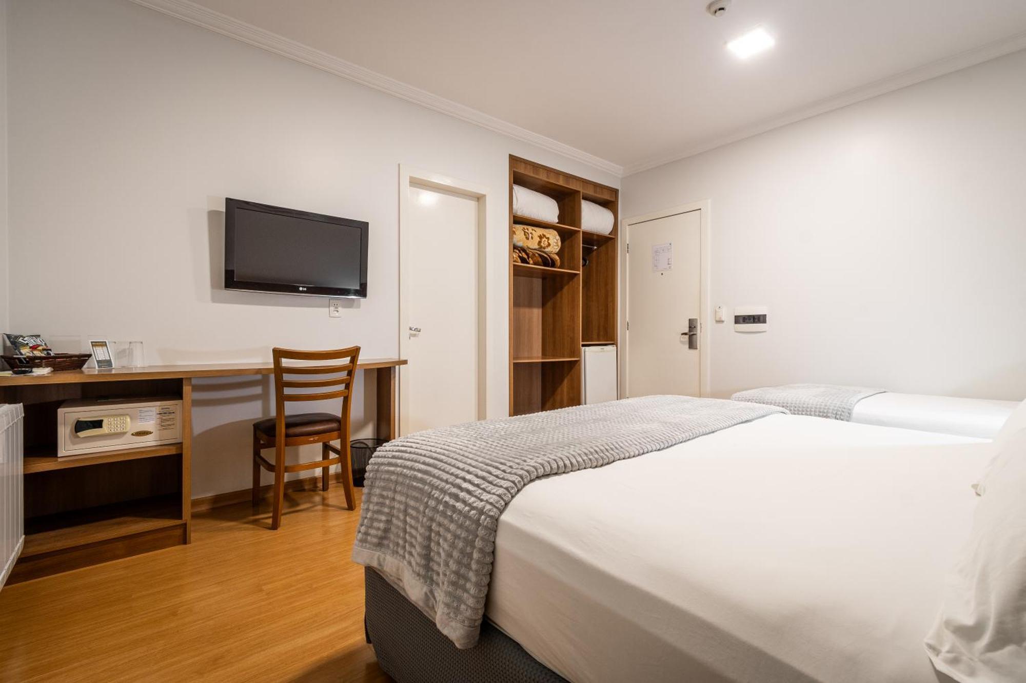 Hotel Kindermann Cacador Ngoại thất bức ảnh
